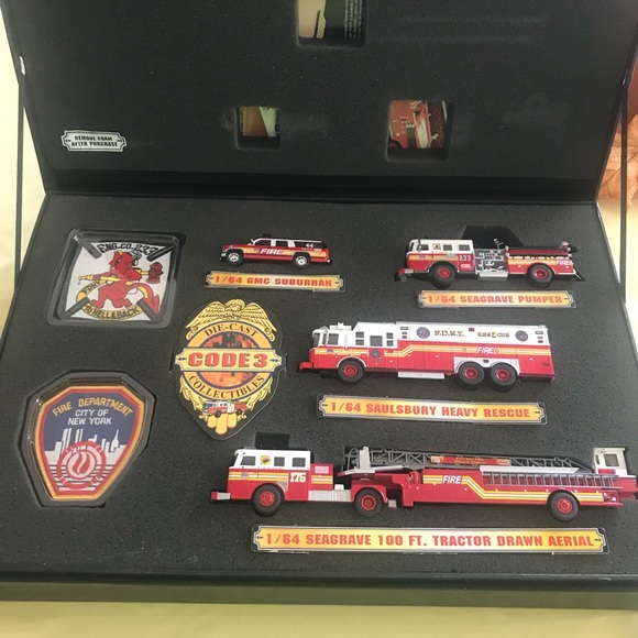 Extremely rare code 3 squad set - Picture 1 of 3